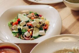 Recettes méditerranéennes rapides rentrée : 5 plats 20 min